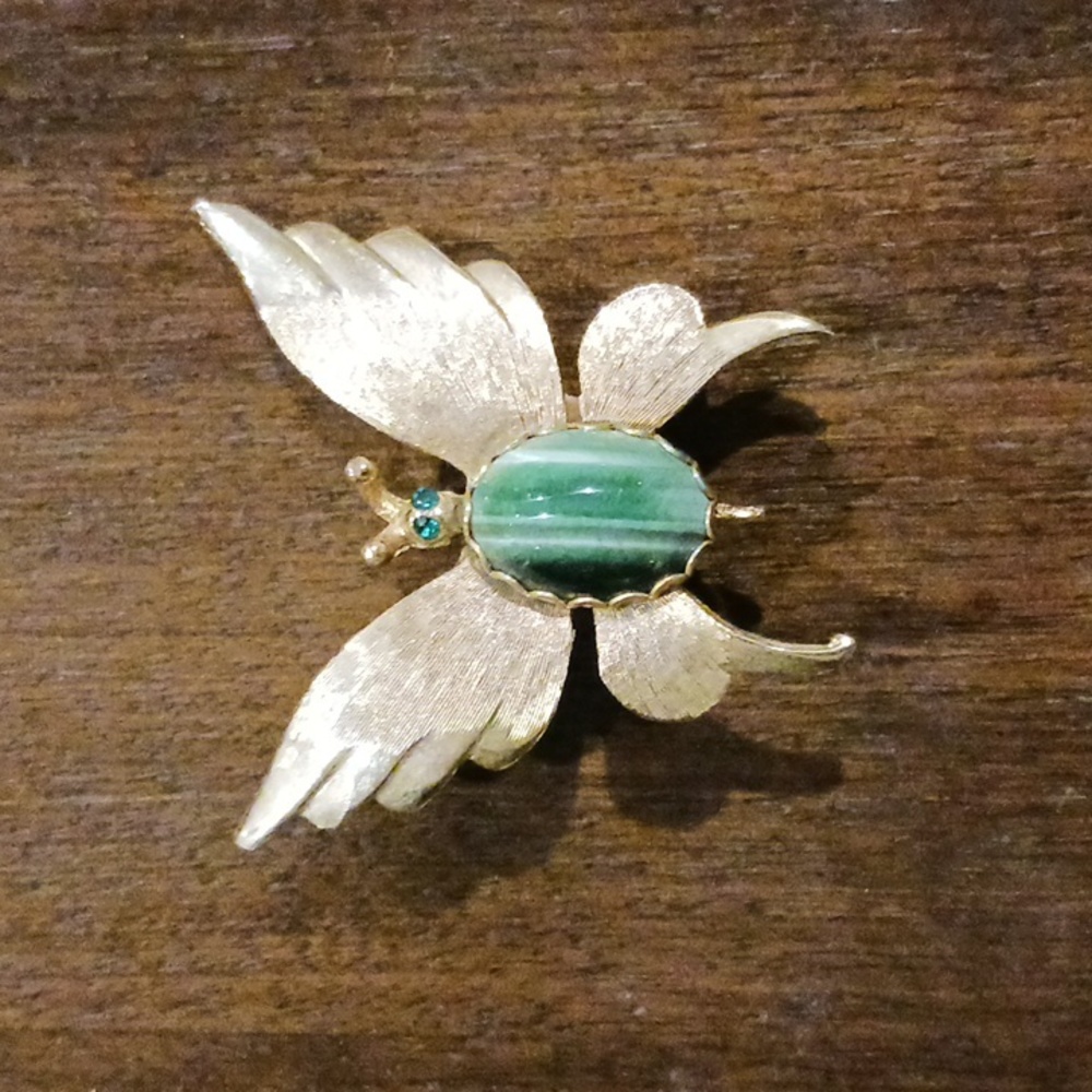 Butterfly Brooch Genuine Green Tiger Eye goldtone 2"×2" from Webb's Gemstones,Tn